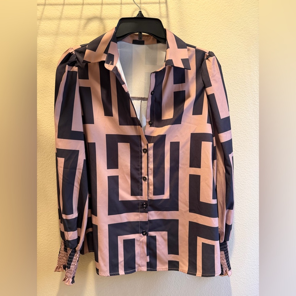 Geometric Patterned Tan and Black Women's Top